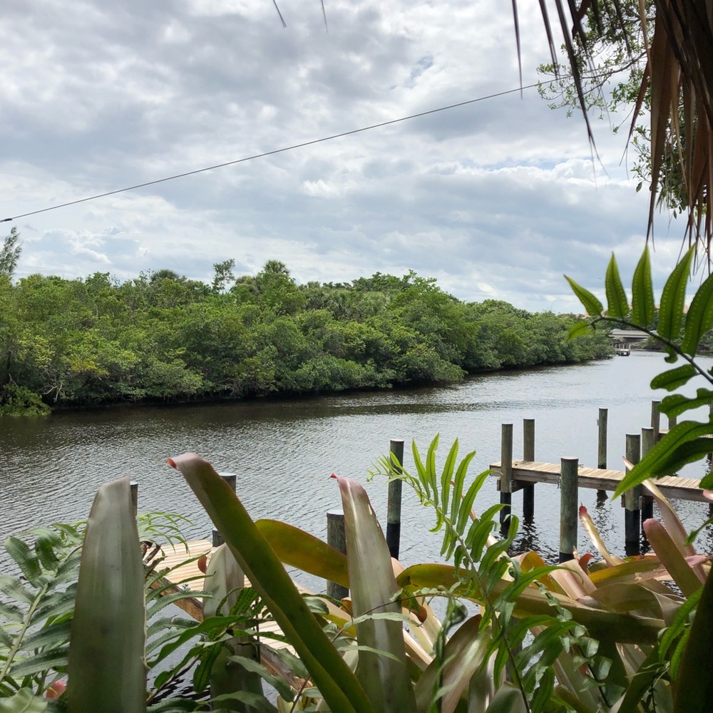 Meet your Posher, Tj